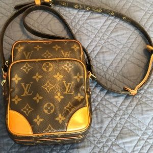 Authentic Louis Vuitton Amazone Crossbody